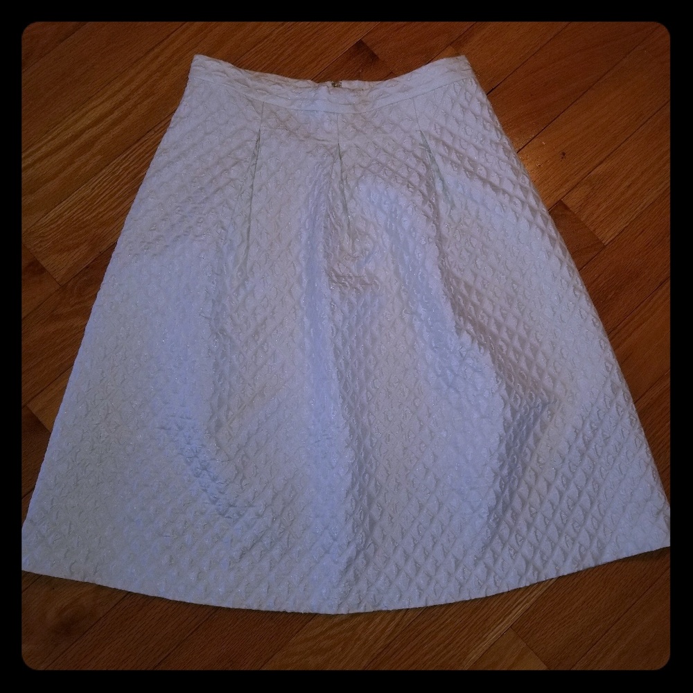 Willow & Clay White Quilted Skirt size 8